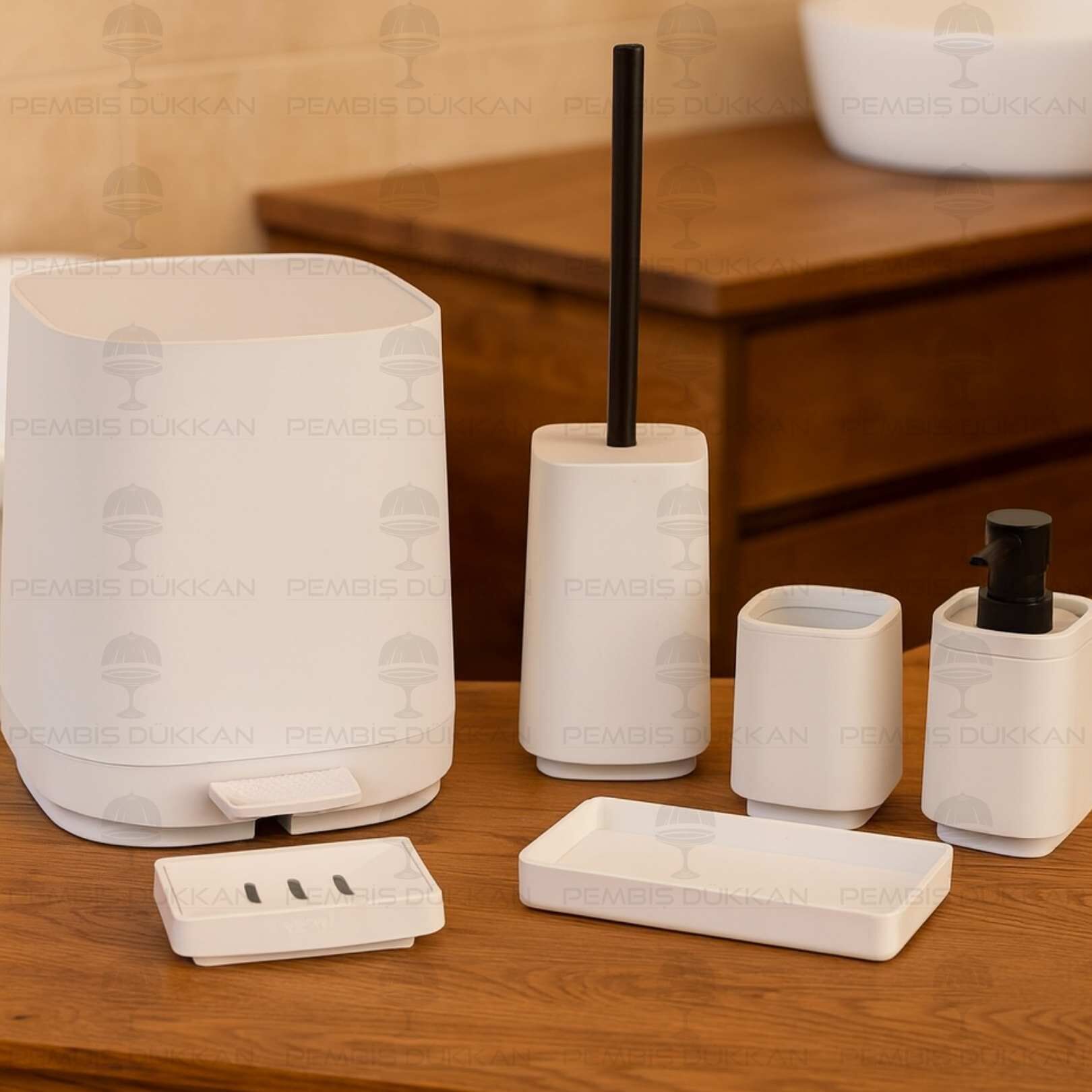 MN KARE BEYAZ 6 PARÇA BANYO SET 9H25