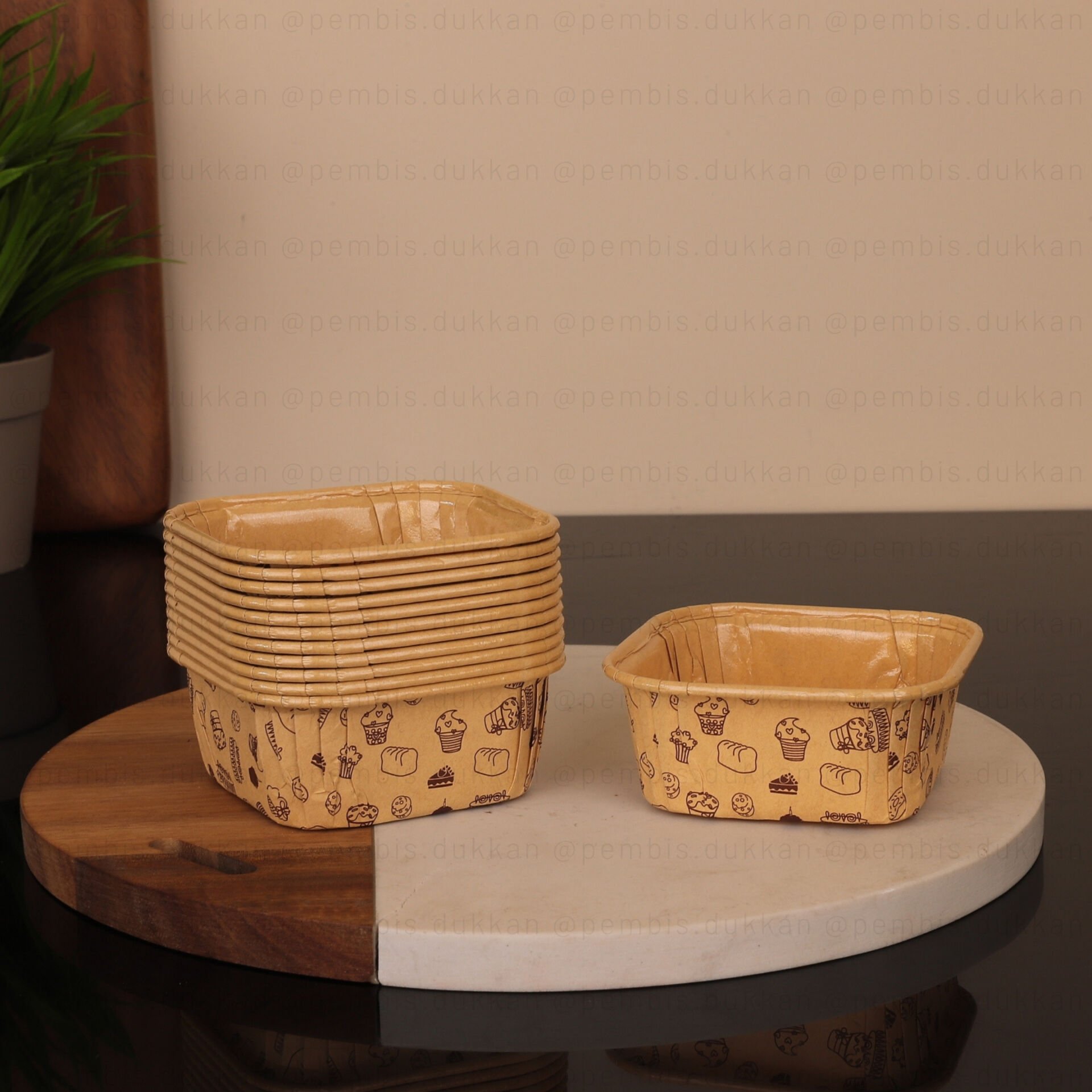 12Lİ KÜÇÜK KARE CUPCAKE KALIBI (11057)