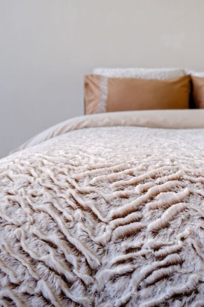 WİLD HOME ÇİFT KİŞİLİK KÜRKLÜ YATAK ÖRTÜSÜ TAKIMI - VİVALDİ KAHVE