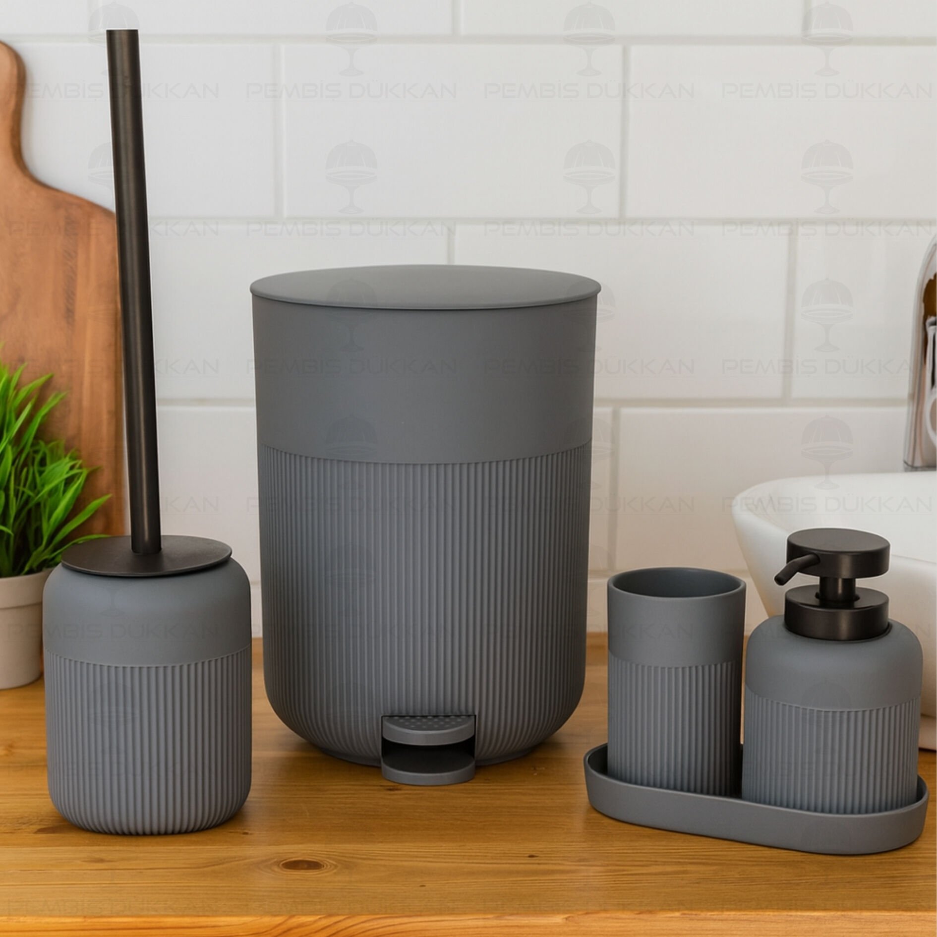 GRİ YUVARLAK 5 PARÇA, AKRİLİK BANYO SET (9H30)