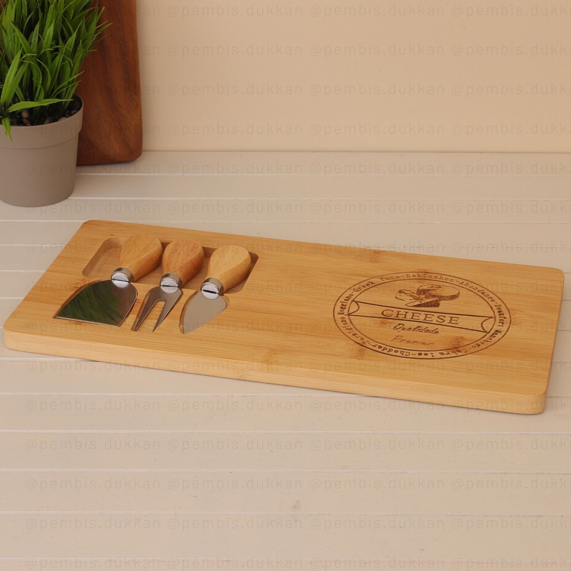 MN BAMBU PEYNİR TABAĞI (8B83)