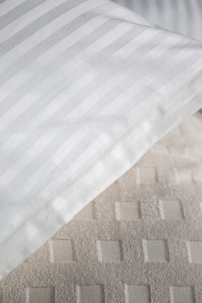 UNİQUE TOUCH ÇİFT KİŞİLİK NEVRESİM TAKIMI - TİMES EKRU