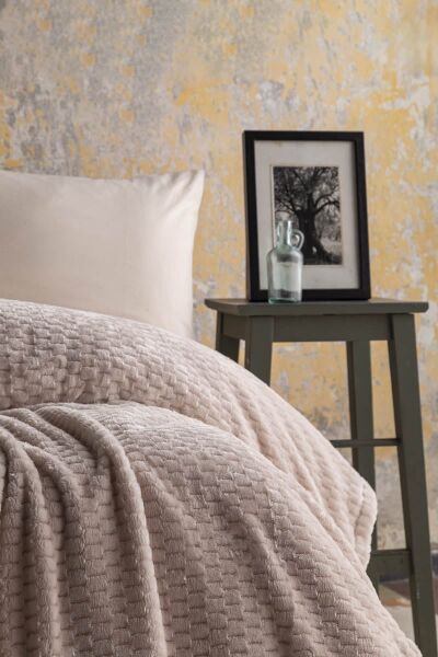 TRUSTY JAKAR DESEN TEK KİŞİLİK BATTANİYE 160x220CM - EKRU