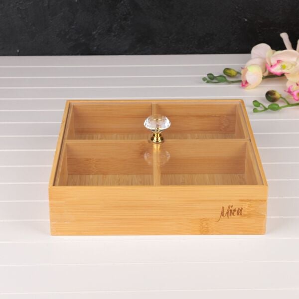 BAMBU 4 BÖLMELİ KARE, PLEKSİ KAPAKLI ÇEREZLİK (627)