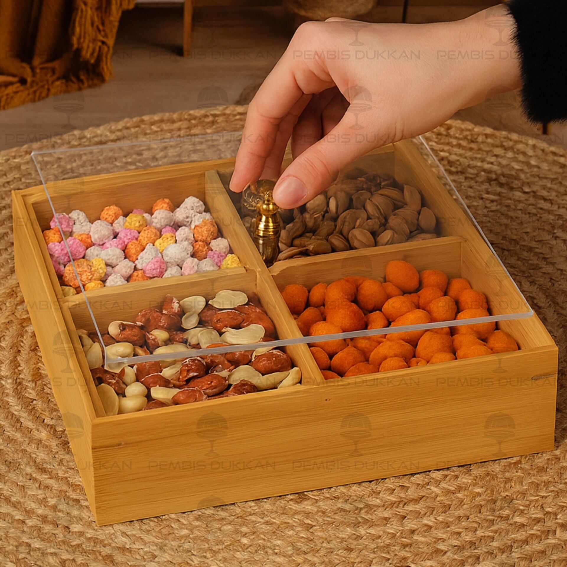 BAMBU 4 BÖLMELİ KARE, PLEKSİ KAPAKLI ÇEREZLİK (627)