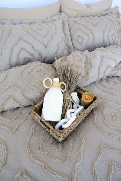 ESEDRA TEK KİŞİLİK YATAK ÖRTÜSÜ -BEJ