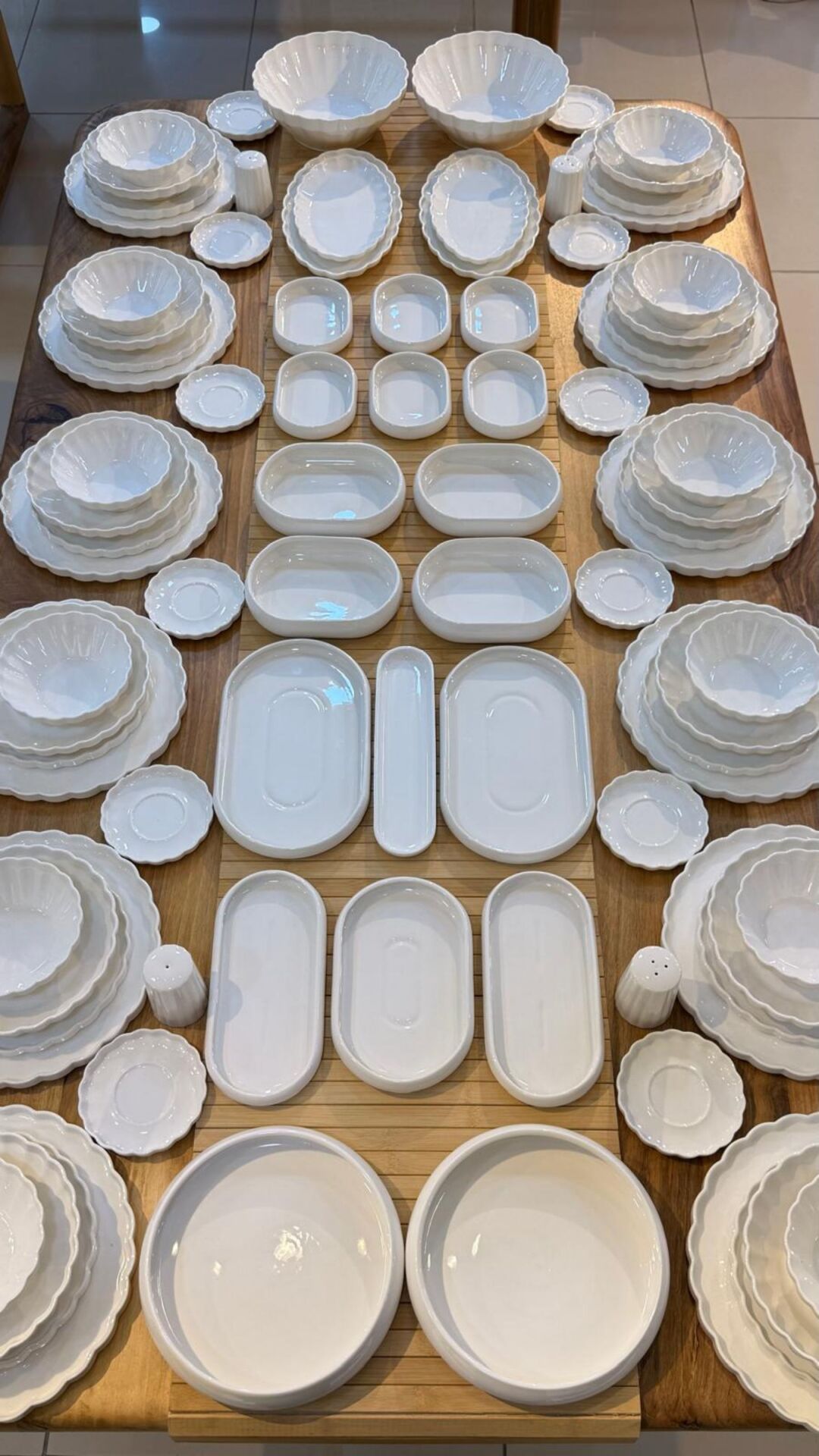 İSTİRİDYE 12 KİŞİLİK 88 PARÇA YEMEK & KAHVALTI TAKIMI