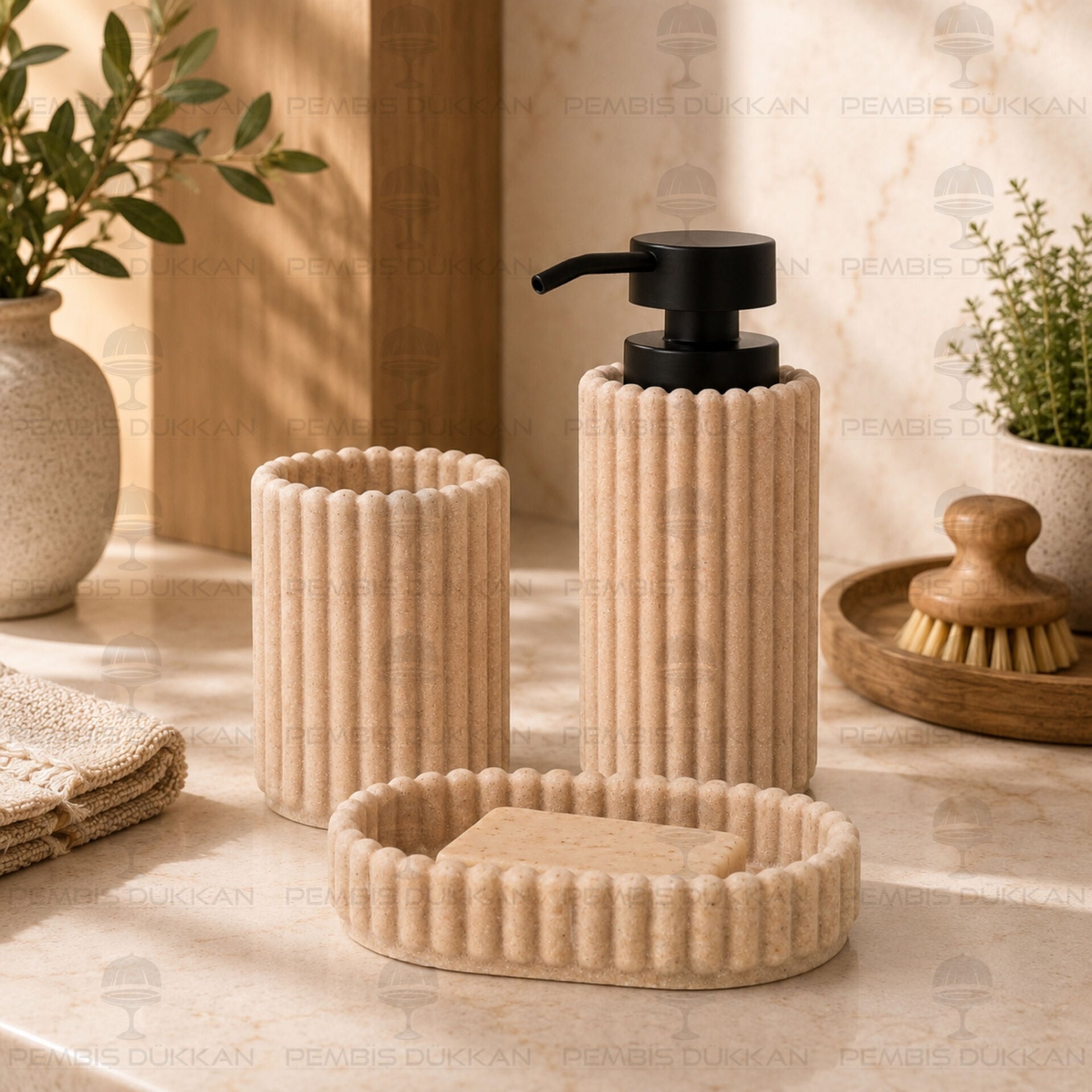 Krem Fuga 3 Parça Polyresin Sıvı Sabunluk Set (56802)