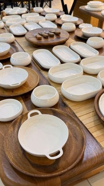 77 PARÇA AKASYA PORSELEN 5 ÇAYI & KAHVALTI SET (KİŞİ ADEDİNİ SEÇİNİZ)