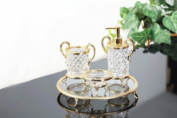 KULPLU BANYO SETİ GOLD (YSN 026)