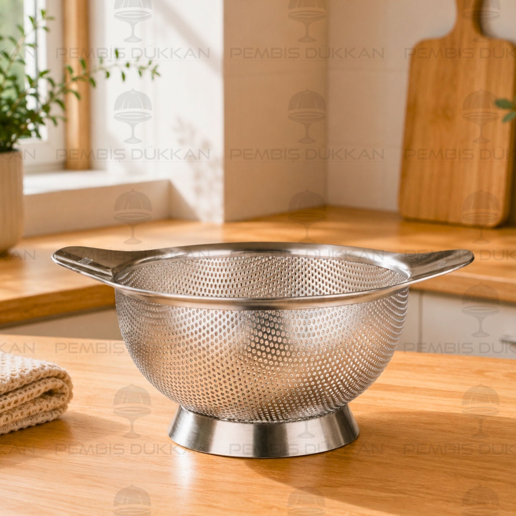 Gastro 18 cm Ayaklı 18/10 Paslanmaz Çelik Süzgeç (SUZ-04)
