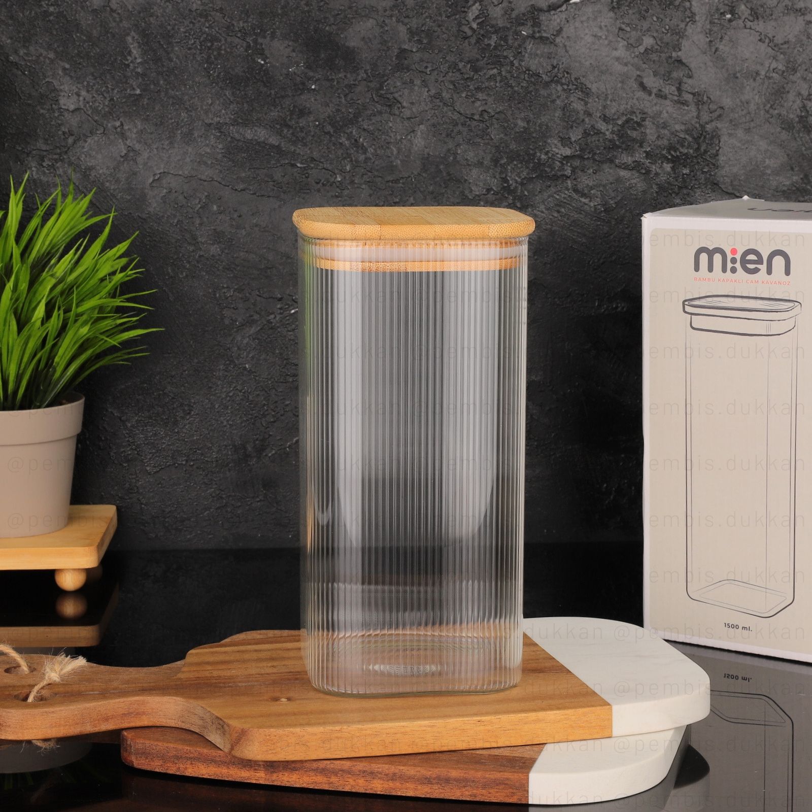 MN BAMBU KAPAKLI 1500 ML KARE CAM KAVANOZ (BOR-007)