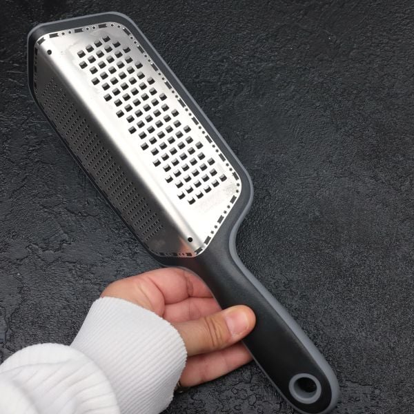 SİYAH ÇİFT TARAFLI, LAZER KESİM EL RENDESİ