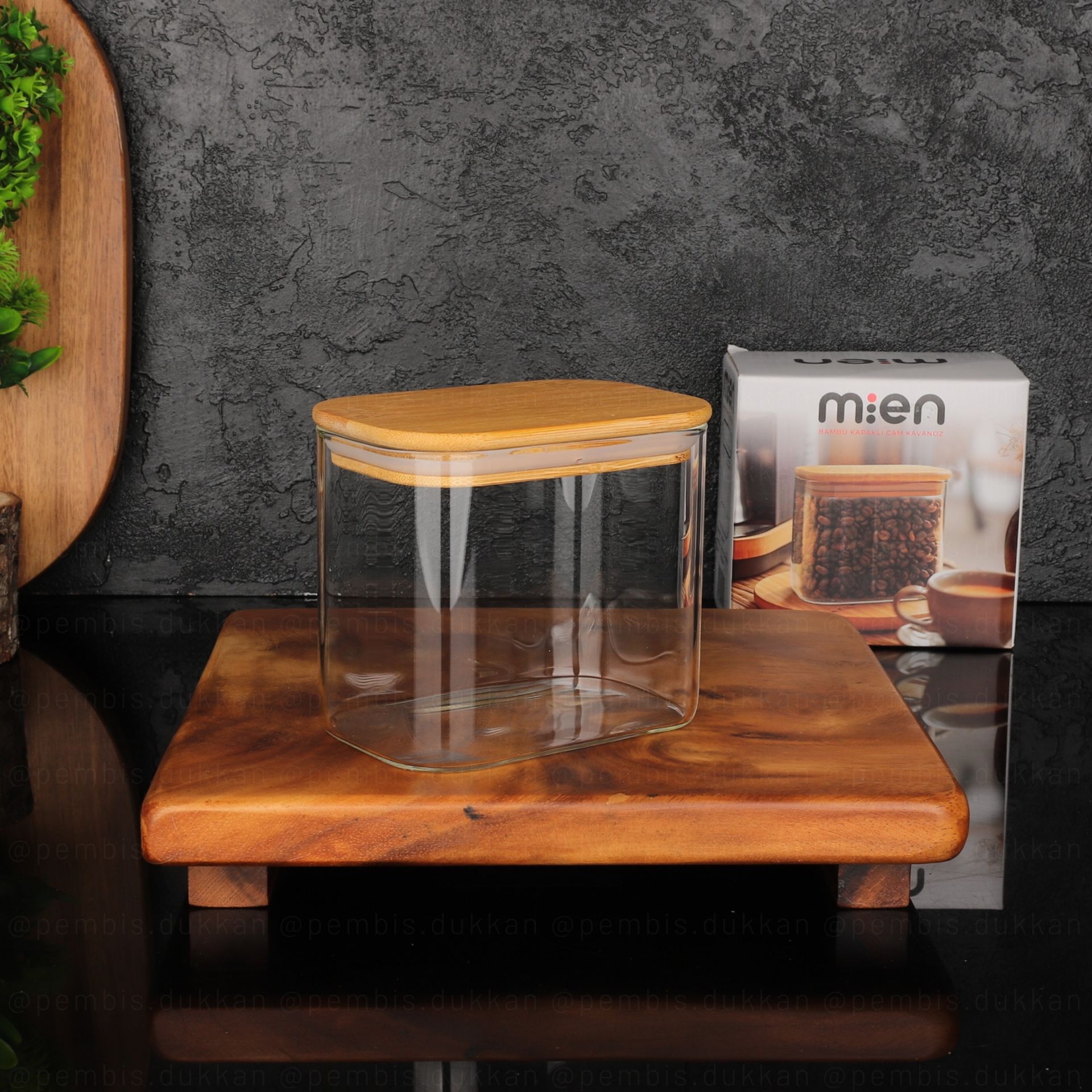 MN 650 ML DİKDÖRTGEN BAMBU KAPAKLI KAVANOZ (1361)