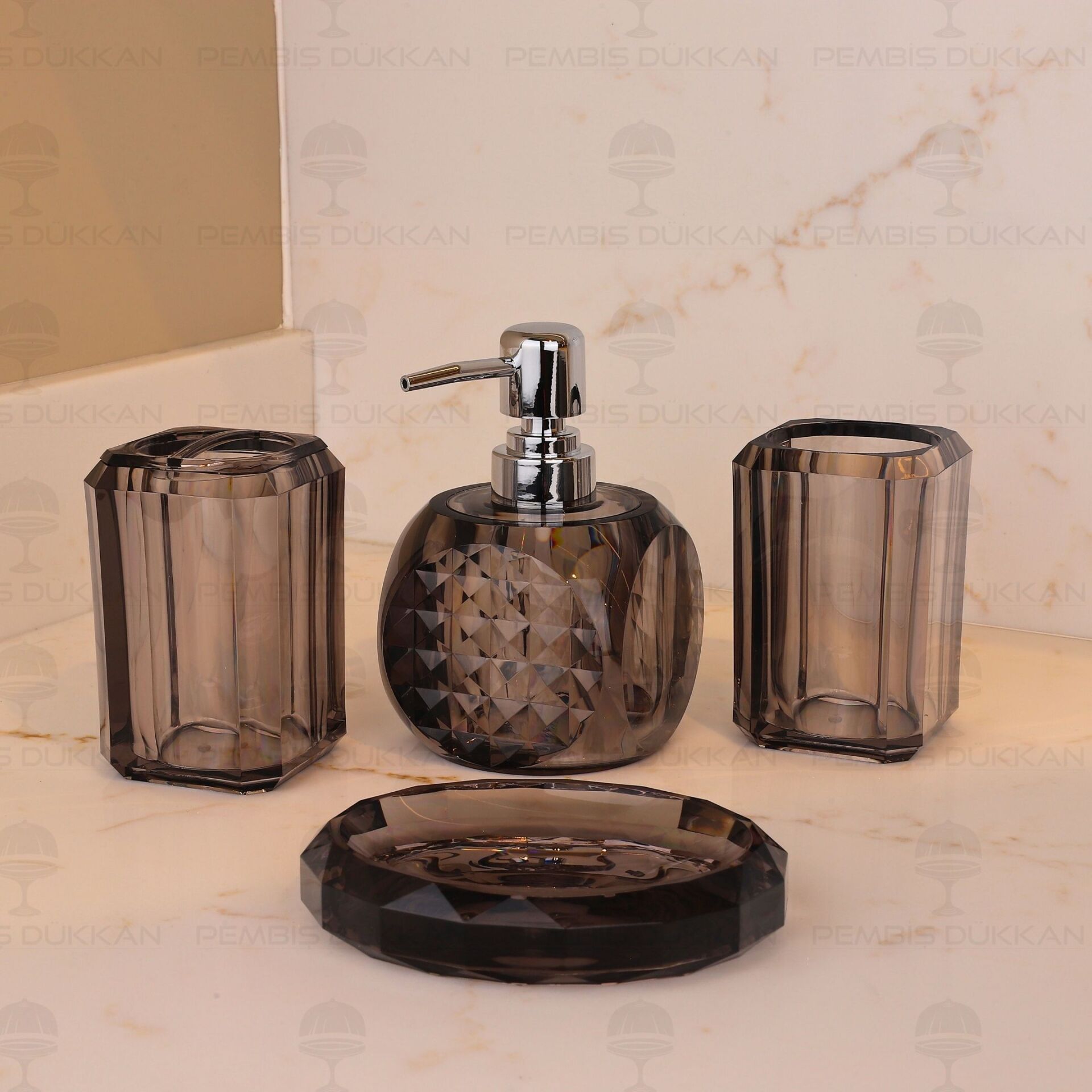 4 PARÇA BAKLAVA DESEN FÜME AKRİLİK BANYO SETİ