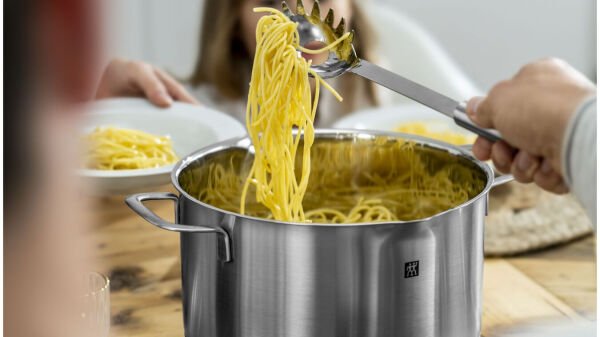 ZWILLING Pro Makarna Kepçesi | 18/10 Paslanmaz Çelik | 33 cm 37160031