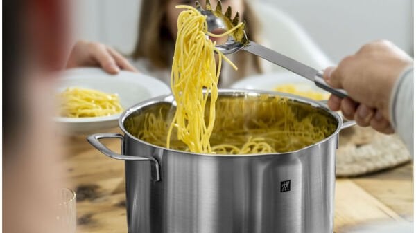 Zwilling Pro Makarna Kepçesi 18/10 Paslanmaz Çelik 33 cm