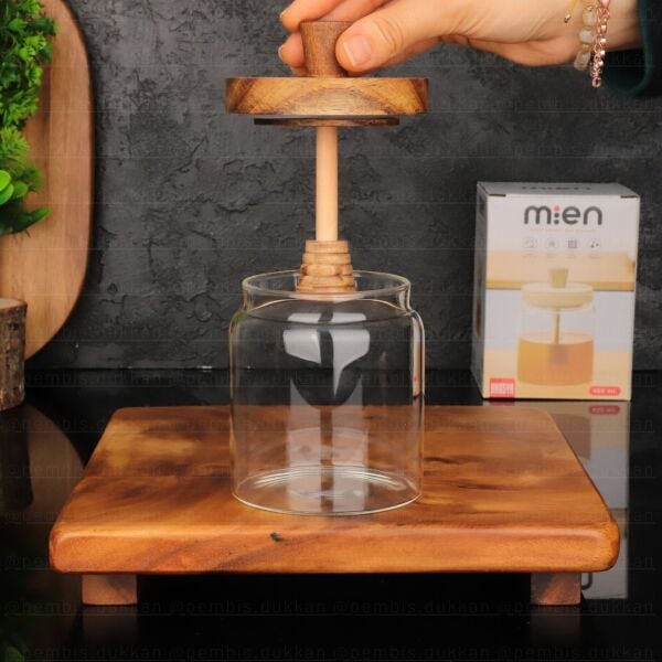 NOMİ 450ML BAL KAŞIKLI, AKASYA KAPAKLI KAVANOZ (BOR054)