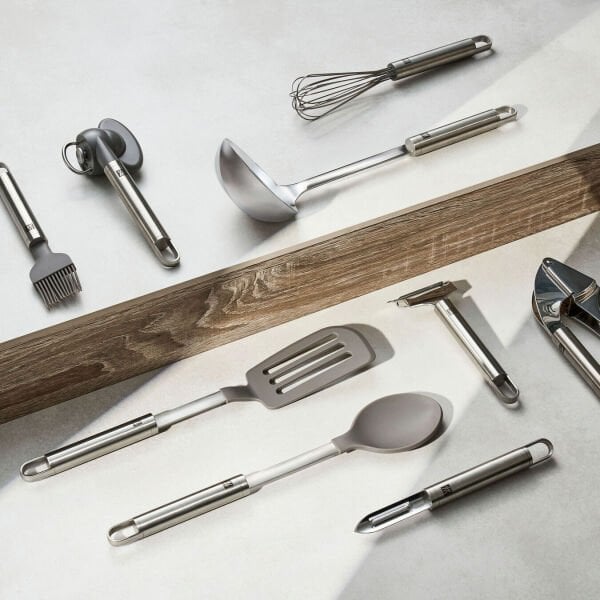 ZWILLING Pro Kızartma Spatulası | Silikon | 33 cm 1002519