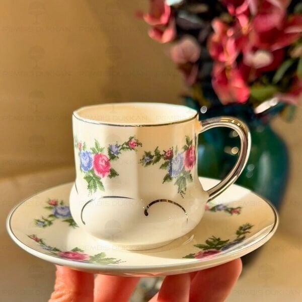 KANAVİÇE DESENLİ, GÜMÜŞ YALDIZLI 6 KİŞİLİK FİNCAN TAKIMI (MN 0368)