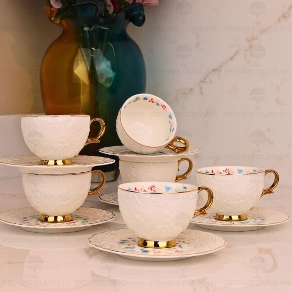 ÇİÇEKLİ KABARTMA DOKULU 6 KİŞİLİK FİNCAN TAKIMI (MN 0369)