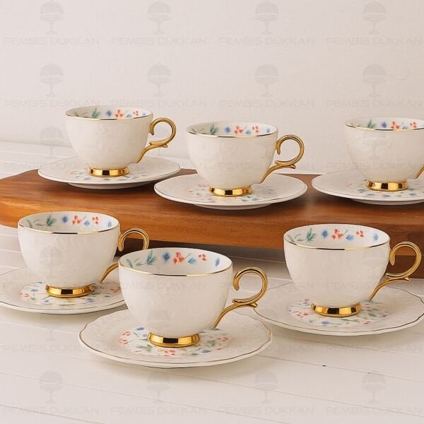 ÇİÇEKLİ KABARTMA DOKULU 6 KİŞİLİK FİNCAN TAKIMI (MN 0369)