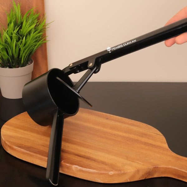 MAT SİYAH METAL PRO PATATES EZİCİ (TH76806)