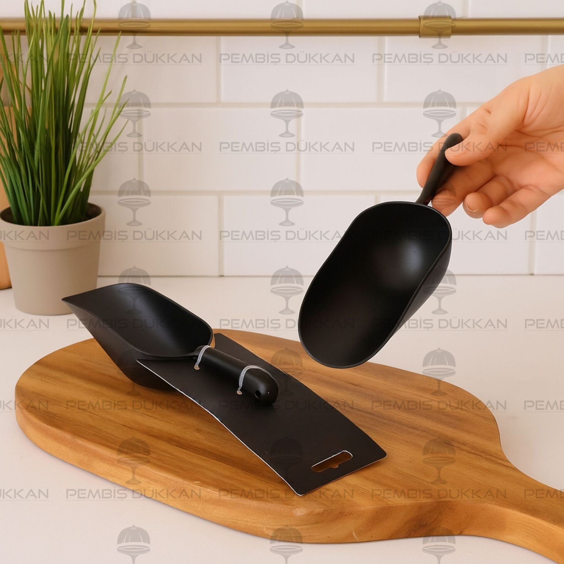 MAT SİYAH METAL KÜÇÜK ERZAK KÜREĞİ (76851)