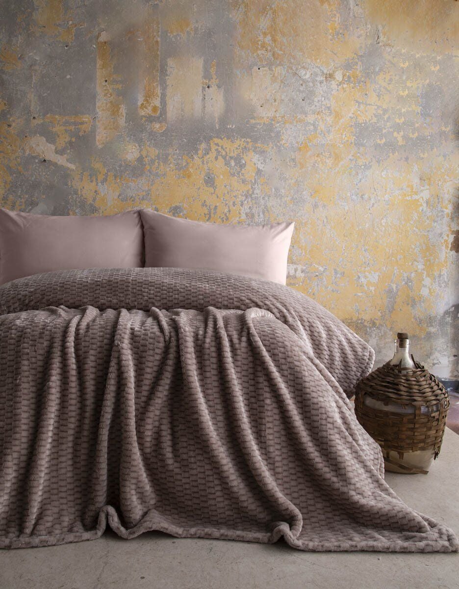 TRUSTY JAKAR DESEN ÇİFT KİŞİLİK BATTANİYE 200x220CM - VİZON