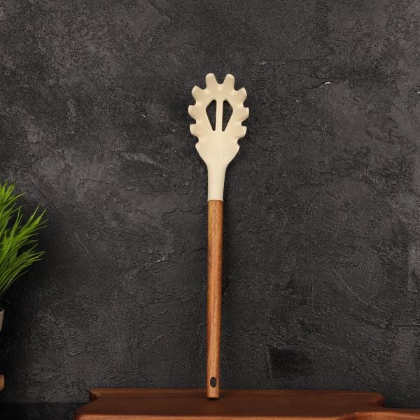 AKASYA SAPLI KREM SİLİKON MAKARNA KEPÇESİ (1196)