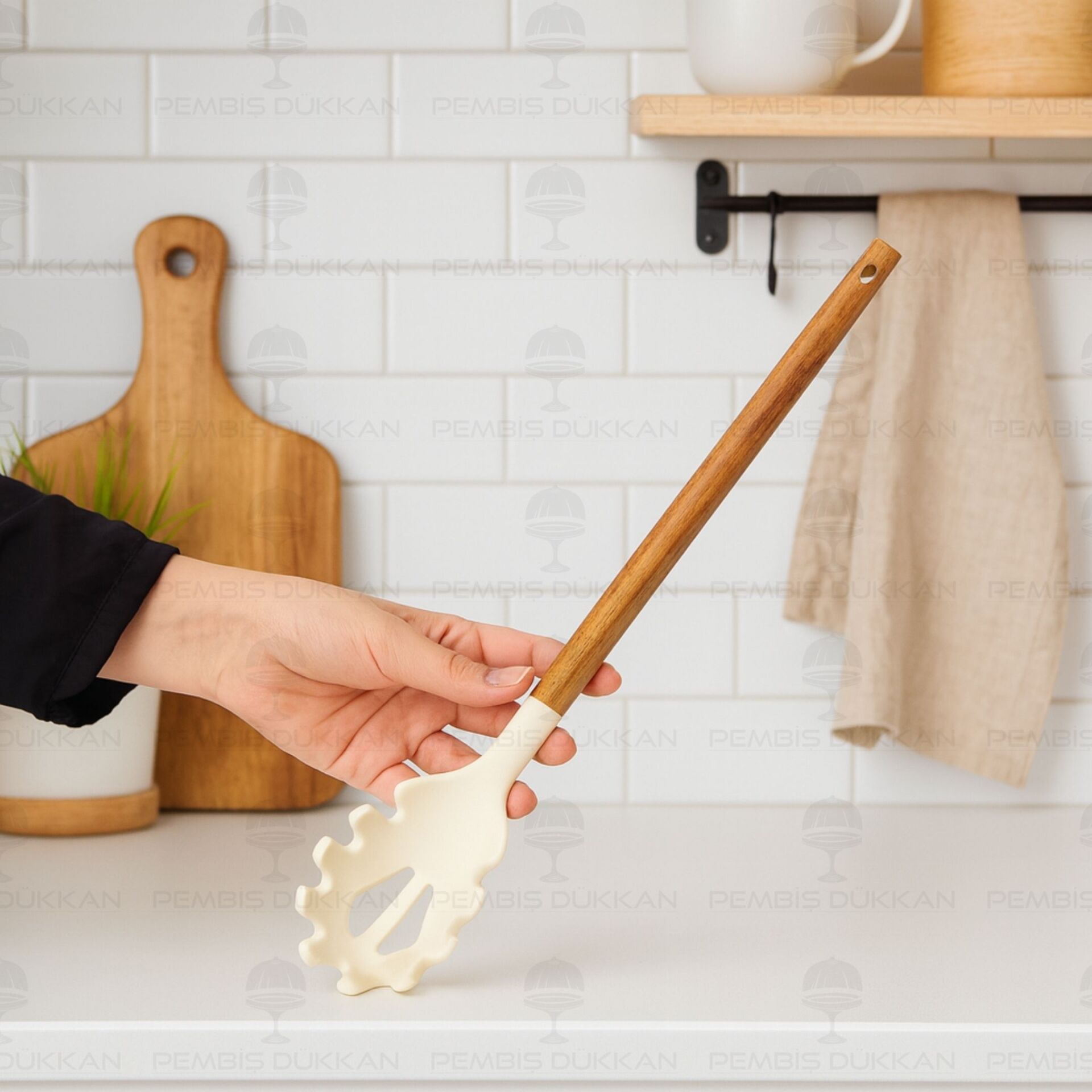 AKASYA SAPLI KREM SİLİKON MAKARNA KEPÇESİ (1196)