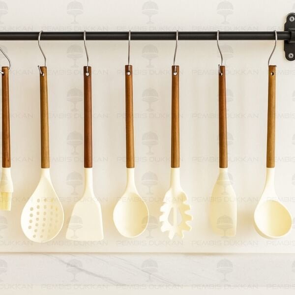 8Lİ AKASYA SAPLI KREM SİLİKON SET