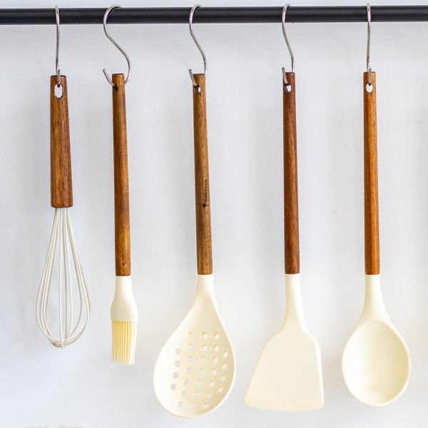 5 PARÇA AKASYA SAPLI KREM SİLİKON SET NO1