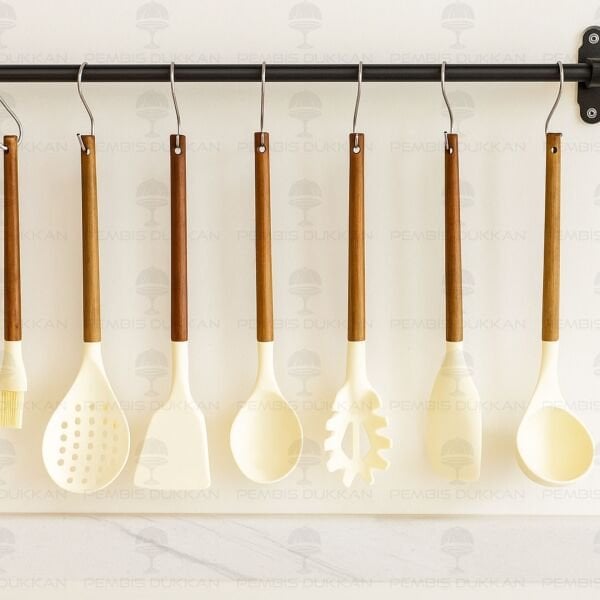 7Lİ AKASYA SAPLI  KREM SİLİKON SET