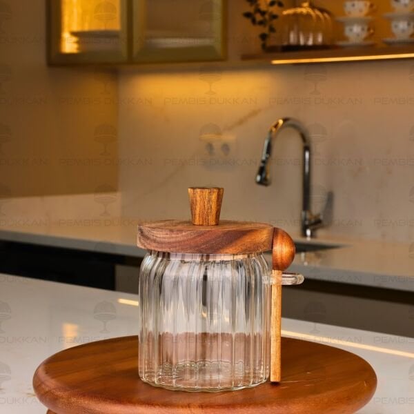 VALORE 450ML KAŞIKLI, AKASYA KAPAKLI ÇİZGİLİ KAVANOZ (BOR 0123)