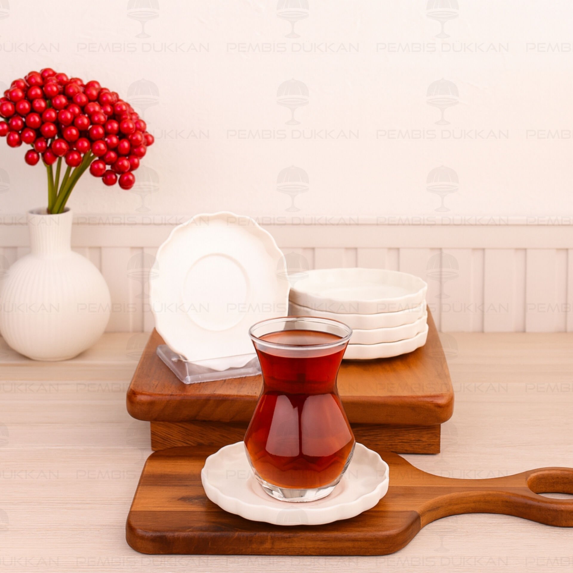 6 ADET İSTİRİDYE PORSELEN ÇAY TABAĞI