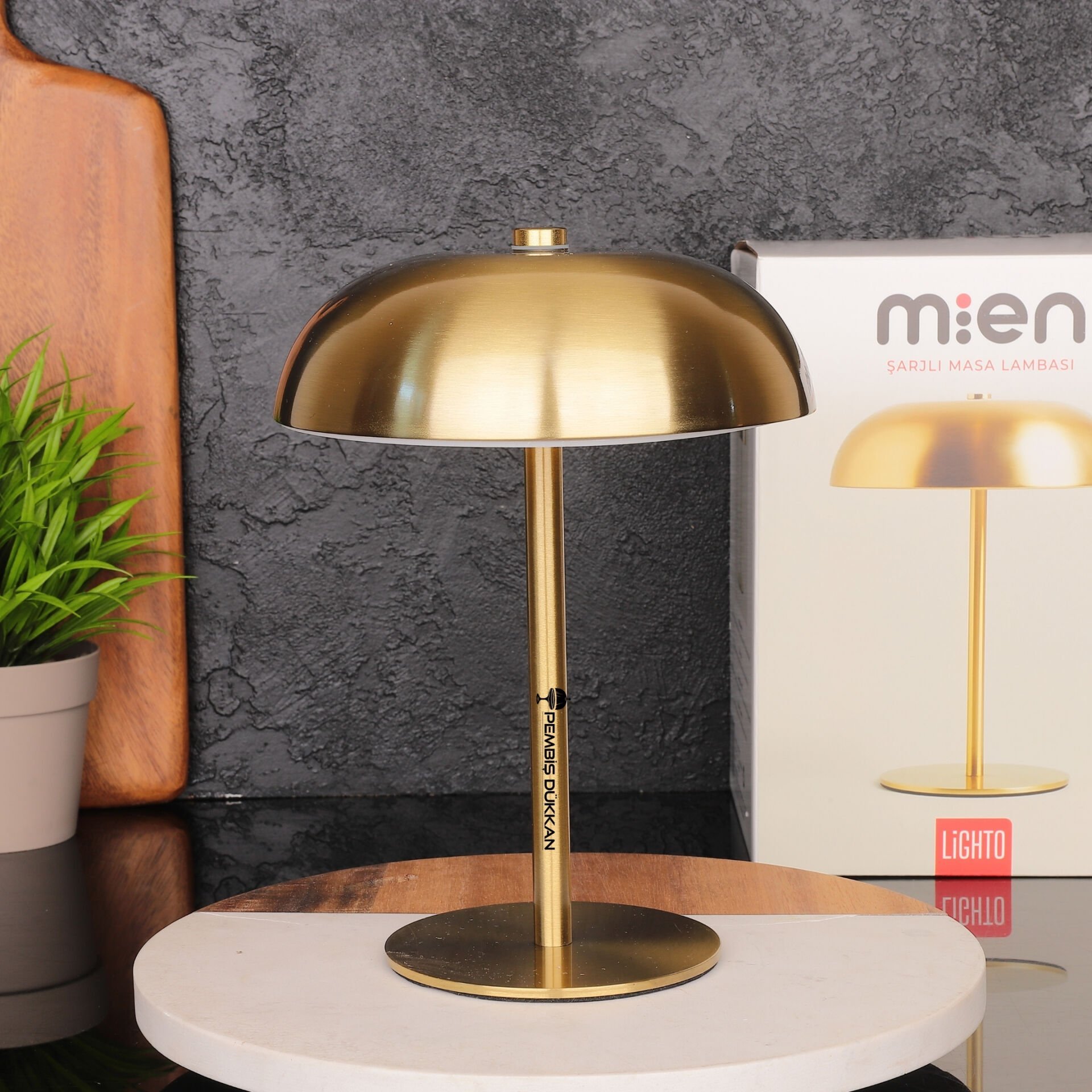 MN DEKORATİF GOLD MASA LAMBASI (1505-G)