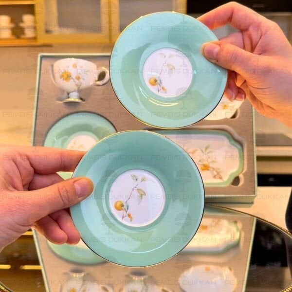 YEŞİL ROYAL CHARME-VERONICA 2 KİŞİLİK SUNUMLUKLU KAHVE FİNCAN TAKIMI (ROY-0099)