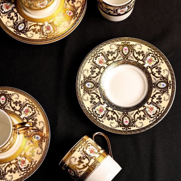 ROYAL CHARME-RENAISSANCE 24 K. ALTIN 6 KİŞİLİK KAHVE FİNCAN TAKIMI (ROY-0023)
