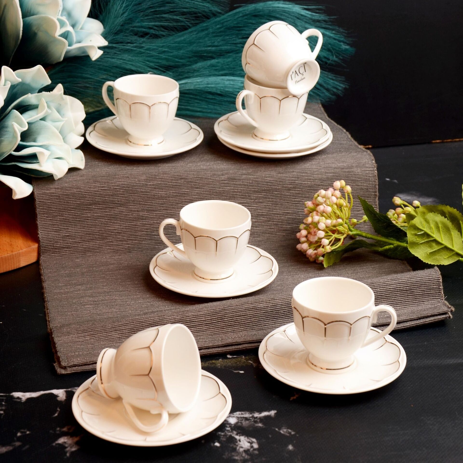 RAVENA ALTIN YALDIZLI 6 KİŞİLİK KAHVE FİNCAN TAKIMI (POR-102318)