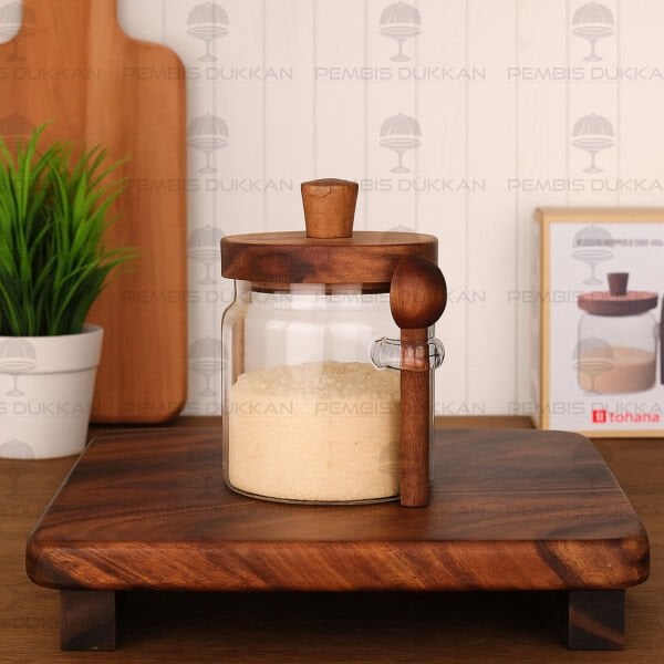 NOMİ 500ML KAŞIKLI, AKASYA KAPAKLI KAVANOZ (THN84311)