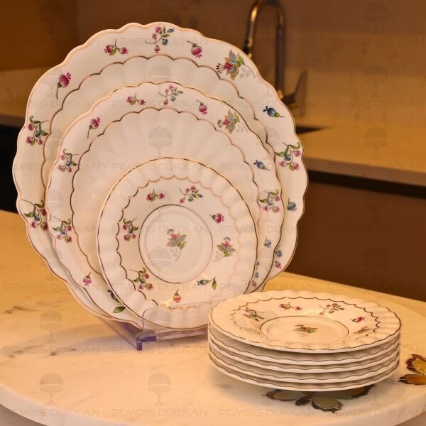 ROYAL CHARME-BLOSSOM 7 PARÇA PASTA SETİ (P/ROY-0136)