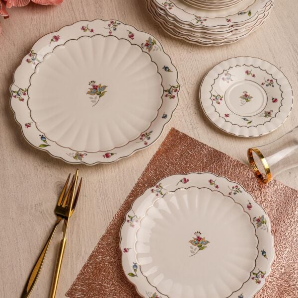 ROYAL CHARME-BLOSSOM 7 PARÇA PASTA SETİ (P/ROY-0136)