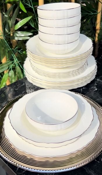 6 KİŞİLİK 24 PARÇA VİCTORİA GÜMÜŞ YEMEK TAKIMI