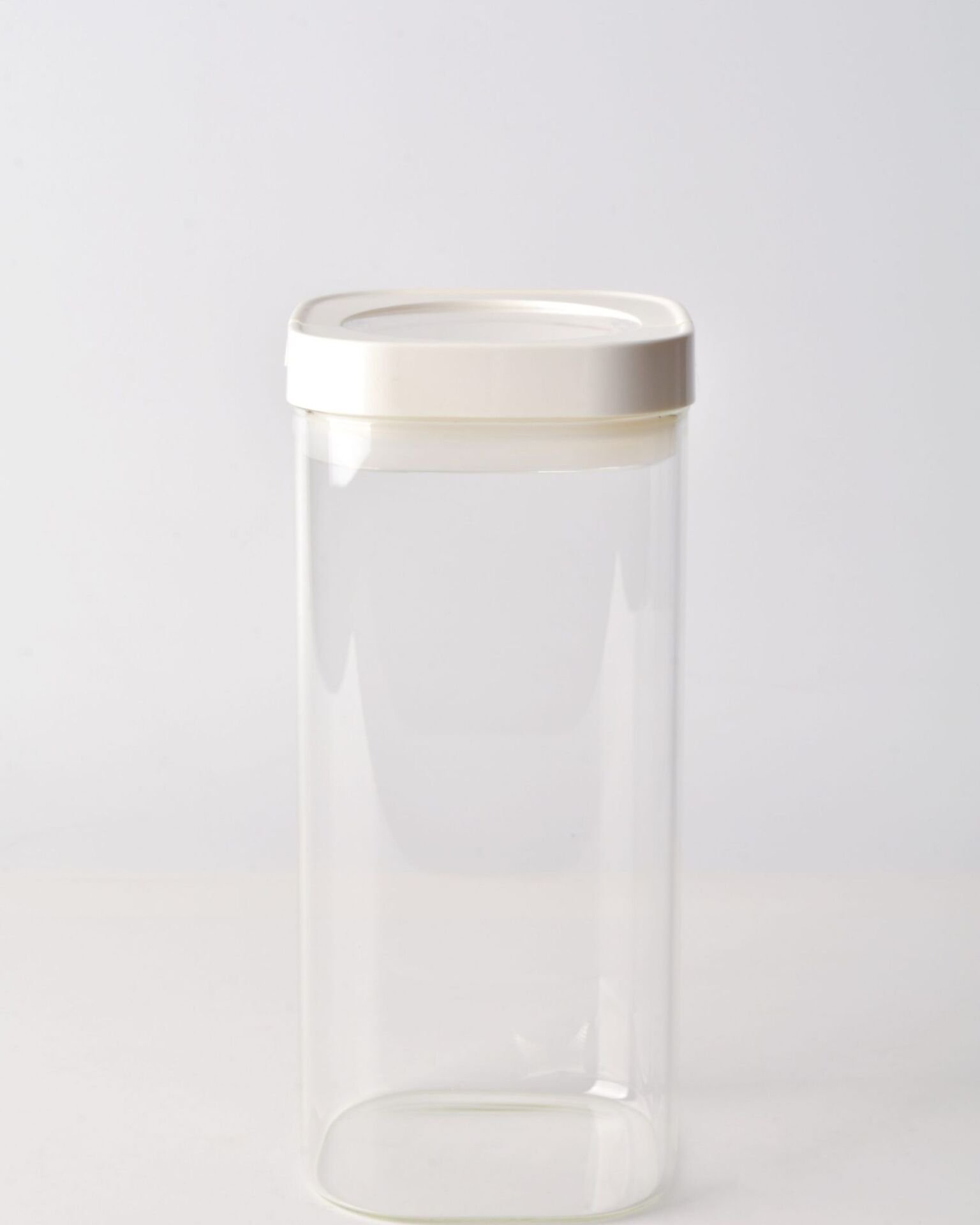 BEYAZ TESORA 1500ML VAKUM KAPAK KARE CAM KAVANOZ (88504)