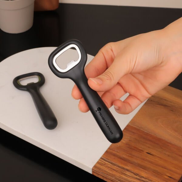 1 ADET TOHANA SİYAH SAPLI KAPAK AÇACAĞI (76682)