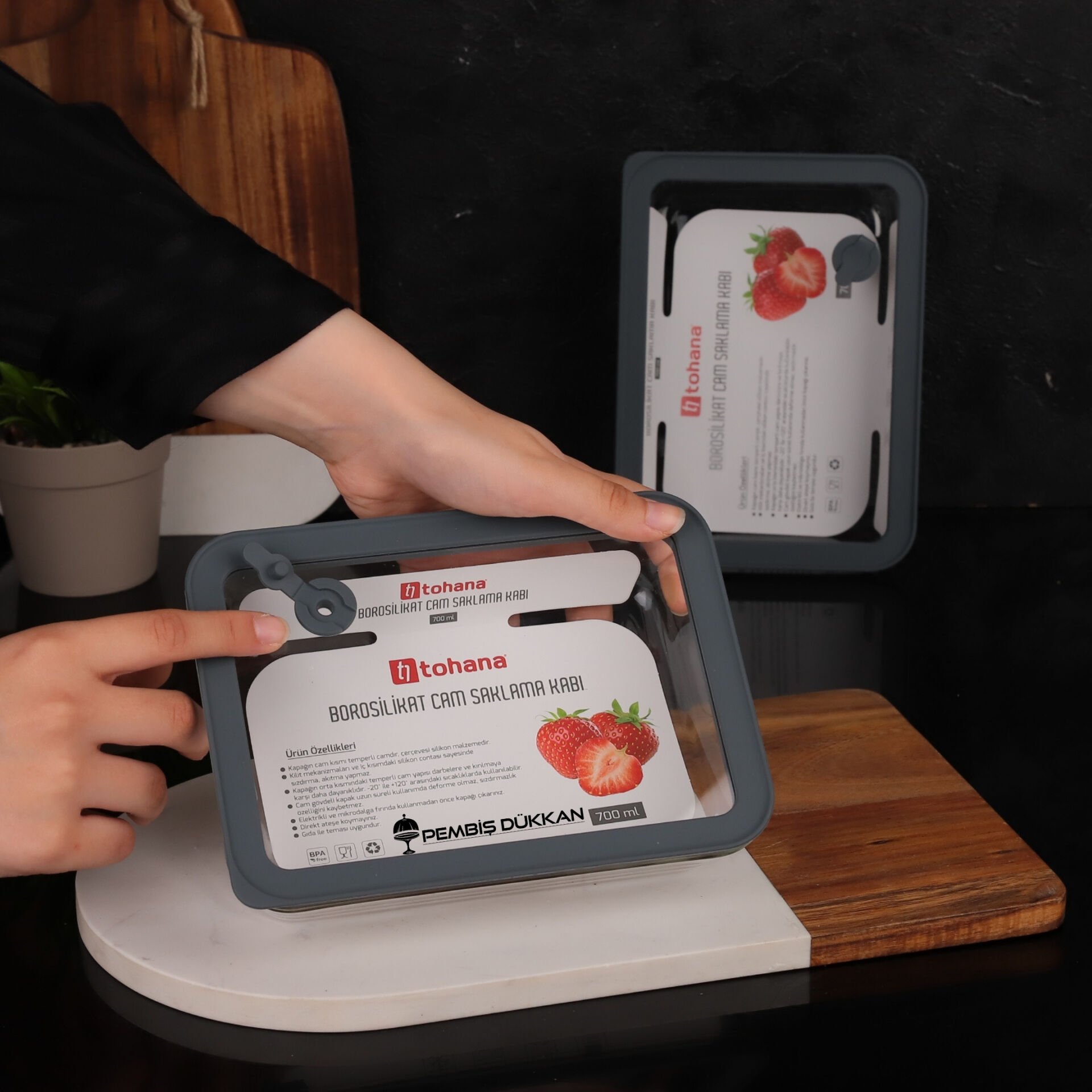 1 ADET GRİ BASIK 700ML SİLİKON VAKUMLU, CAM SAKLAMA KABI (THN 83360)