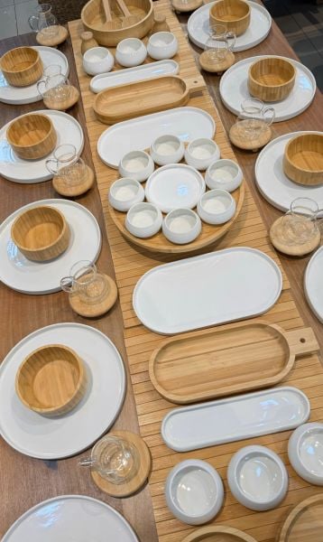 BAMBU & PORSELEN KAHVALTI SET NO 1 (KİŞİ ADEDİNİ SEÇİNİZ)