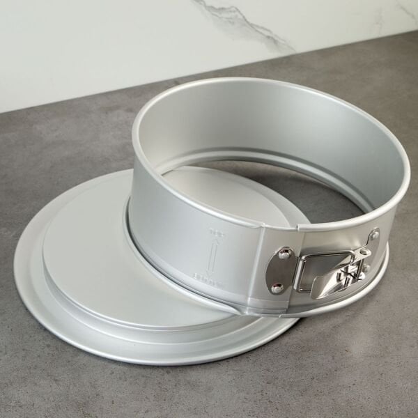 GUARDİNİ PRO KELEPÇELİ KEK KALIBI 23CM