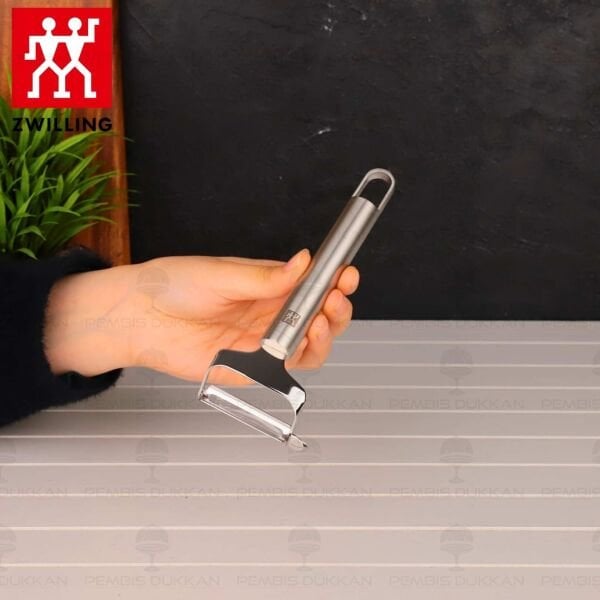 ZWILLING Pro Oynar Başlı Soyucu | 18/10 Paslanmaz Çelik | 17 cm 371600080